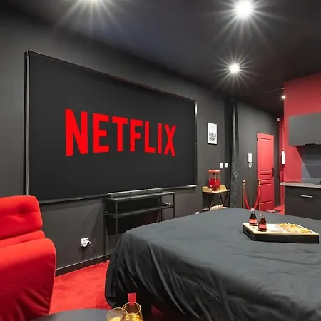 Le Prestige - Cinema Room, Netflix, Centre Apartment Angers