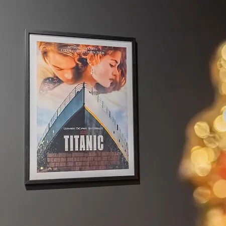 Le Prestige - Cinema Room, Netflix, Centre *