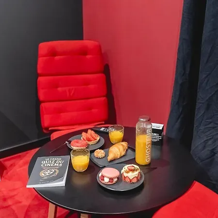 Le Prestige - Cinema Room, Netflix, Centre